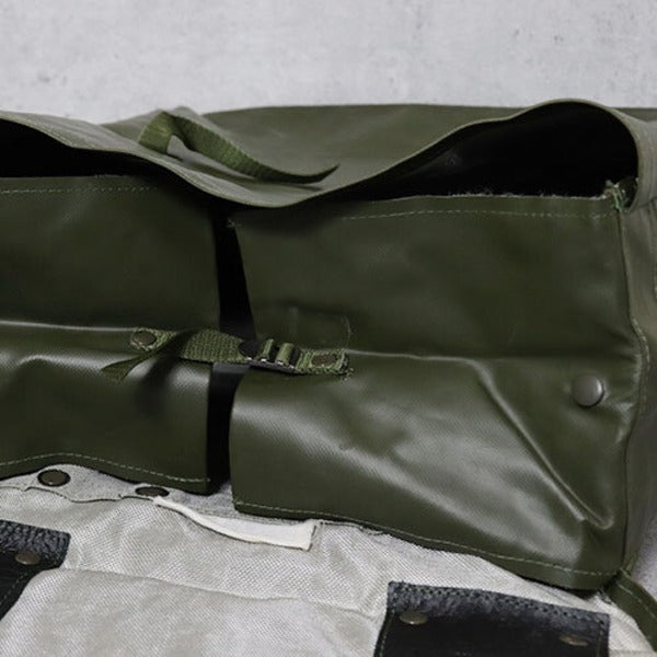チェコ軍 放出 コンバット リュック カバン 30L 防水 PVC 未使用 デッドストック ミリタリーウェア 軍モノ